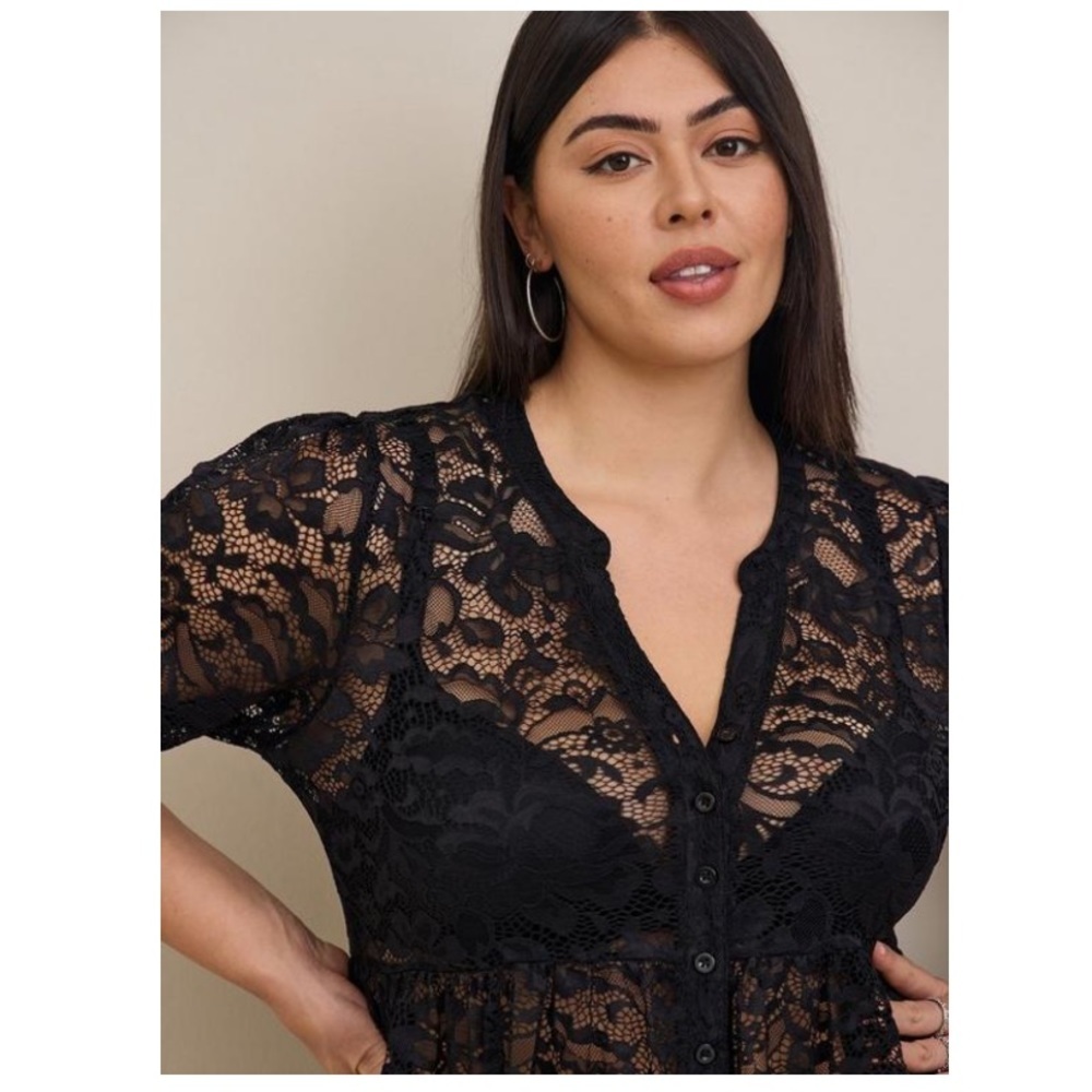 TORRID NWT BABYDOLL SHEER LACE BUTTON DOWN TUNIC TOP - Picture 4 of 5